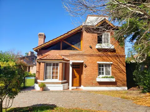 Casa  en Venta en Banco Provincia, Moreno, G.B.A. Zona Oeste