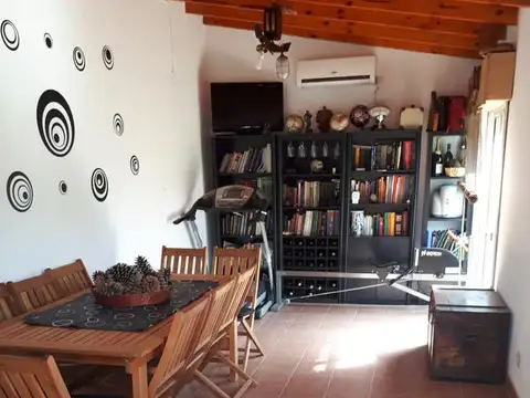 Casa 3 ambientes con 2 baños