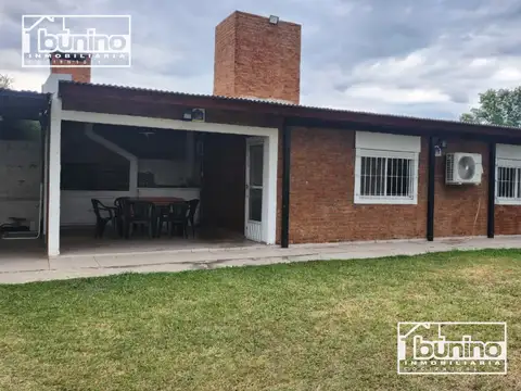 Casa en Alquiler Temporal con 1 cochera