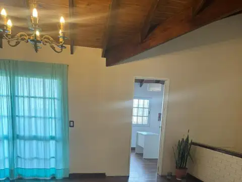 Oficina 4 ambientes con 1 baño