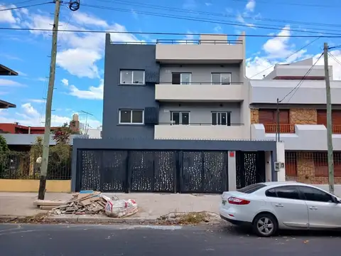 Departamento en Alquiler en Tablada, $ 520.000