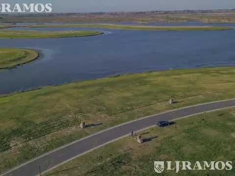 Terreno al lago, BARRIO AMARRAS, Puertos / Escobar