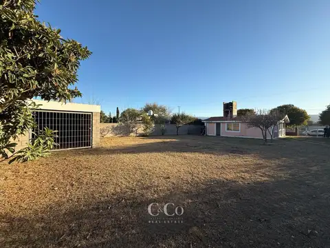 Casa en Venta con 1 cochera