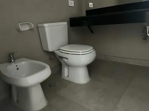 Oficina en Venta en Pilar Centro, USD 99.000