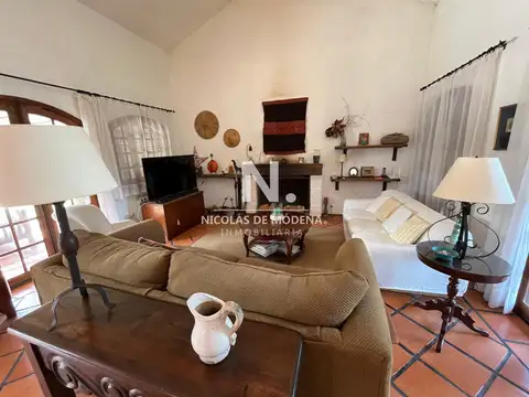 Casa en Alquiler Temporal en Playa Mansa, USD 12.000