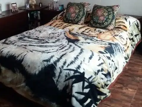 Depto Tipo Casa 4 ambientes con 1 baño