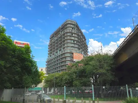 Departamento 4  Ambientes con Balcón al Frente con Imponente Vista a La Ciudad - Barracas