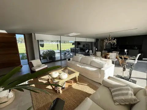 Laguna de los Cisnes, Ruta Interbalnearia, KM 108