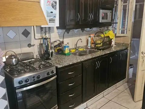 Casa 3 ambientes con 1 baño