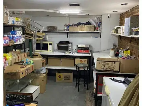 Local comercial en Av Pellegrini - Excelente ubicación!