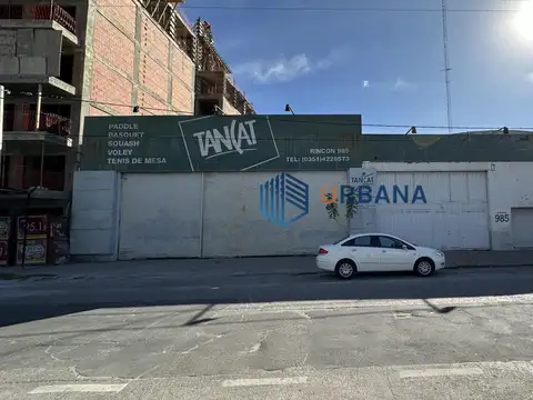 Galpon 1.700m2 en B° Gral Paz, ideal desarrollo inmobiliario