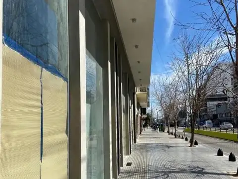 AV SAN MARTIN 6300, Piso PB