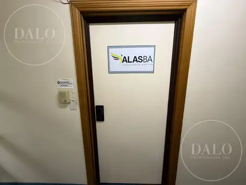 Oficina en Venta 50 años