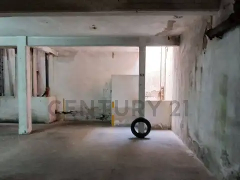 Cochera cubierta en venta La Plata