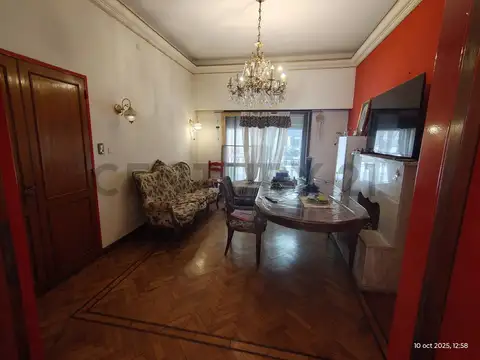 Casa 6 ambientes con 3 baños