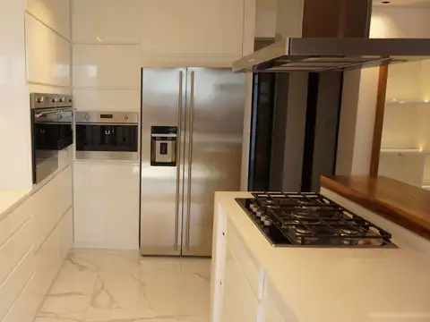 Departamento 4 ambientes con 3 baños