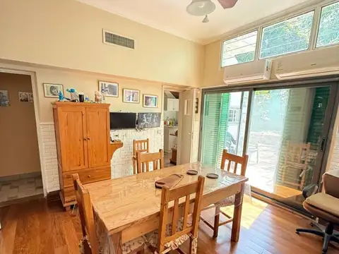 Casa 4 ambientes con 4 baños