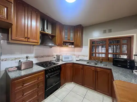 Alvarez Thomas  al 100