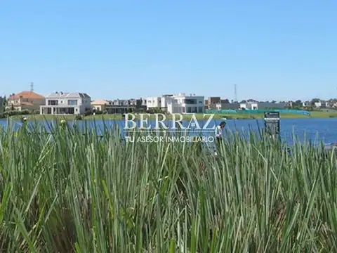Lote venta de 816 m2  a la laguna en barrio San Francisco Villanueva Tigre