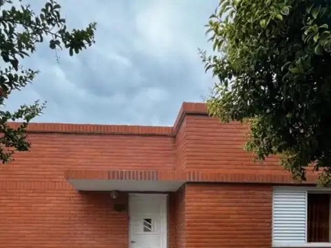 CASA EN ALQUILER EN SAN JERONIMO NORTE