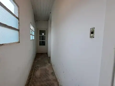 Depto Tipo Casa en Venta 50 años