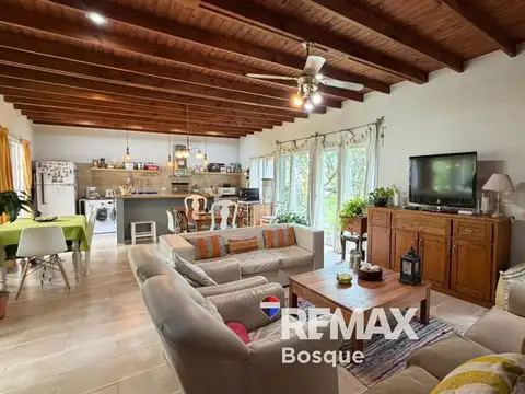 Casa en Venta con 1 cochera