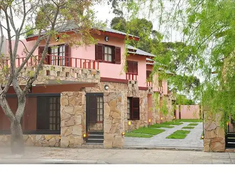 Hotel en Venta en  18/71 y 72 San Clemente Del Tuyu - Alberto Dacal Propiedades