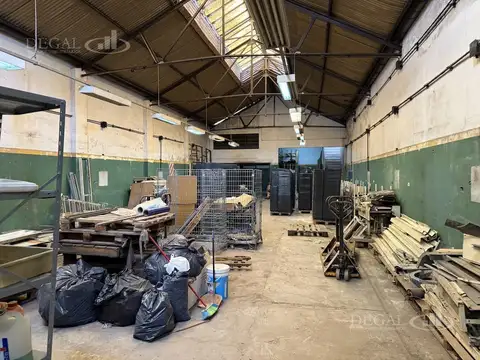 Galpon en Venta 8  mts Frente