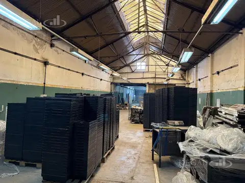 Galpon en Venta 55  mts Fondo