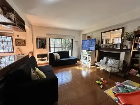 Quinta en Venta con 2 cocheras