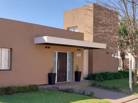 Casa en venta en Barrio cerrado La Antonella