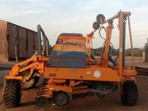 Embarcación. Paraje Padre Lozano. RP Nº 53. Km 100