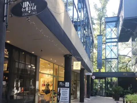 Local en Venta en Barrio Parque Leloir, USD 300.000