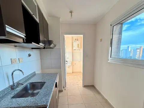 Departamento en Alquiler en Macrocentro, $ 680.000