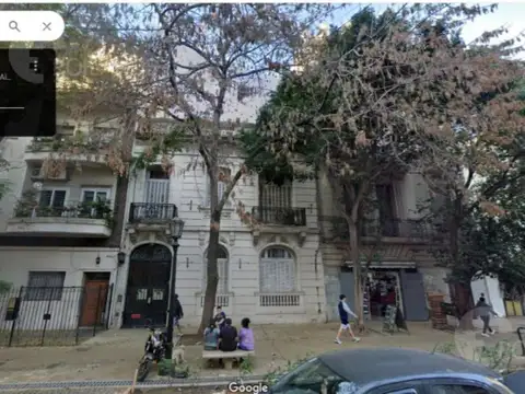Venta Local  Planta Baja de 425 mts2, con sótano en San Telmo