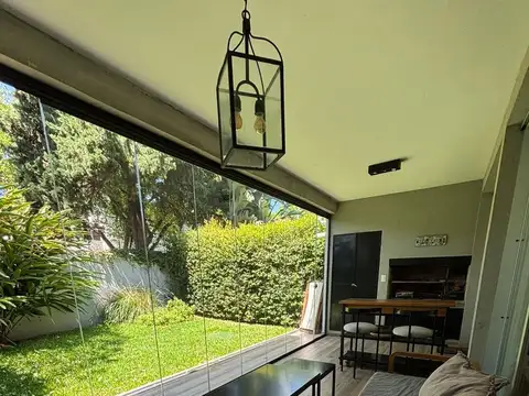 Venta | Dúplex 5 ambientes en Ovejitas I, Las Lomas de San Isidro, con jardín y 2 cocheras