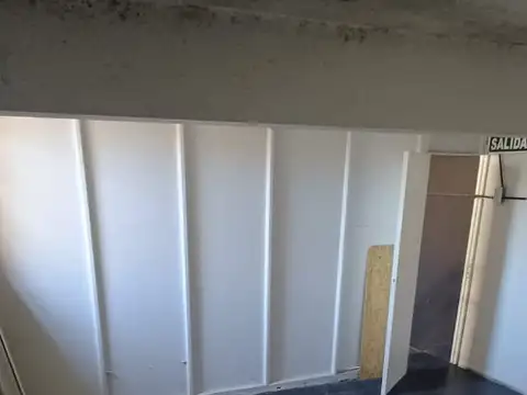 Local en Venta 25 años