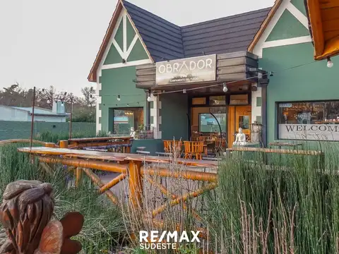 Venta paseo de compras pleno centro