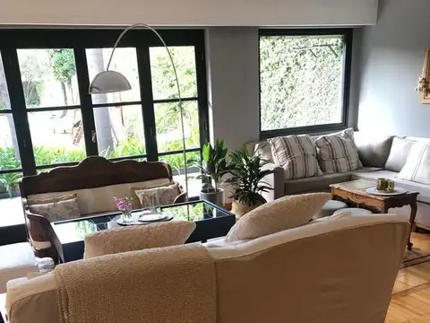 Casa en Venta en Castelar Norte, USD 420.000