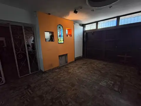 Casa 7 ambientes con 4 baños