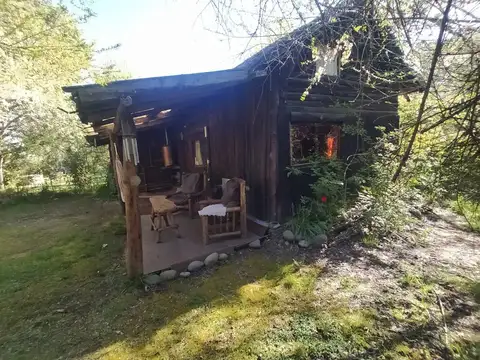 Edificio Comercial en venta - 6 Dormitorios 5 Baños - Cochera - 5900Mts2 - El Bolsón, Río Negro