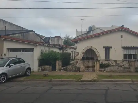 Villa Martelli - APTO para todo tipo de uso.-  3 ambientes - cocina y baño. Garage