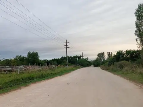 2 LOTES DE 10 X 86 CALLE TROPAS