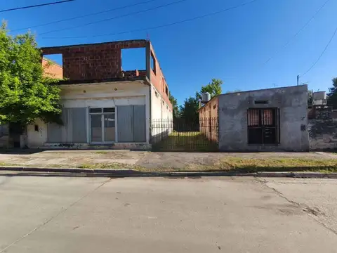 VENTA DE GALPON O SALON COMERCIAL CON CONTRUCCION