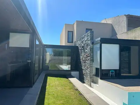 Remolcador Guarani 1000