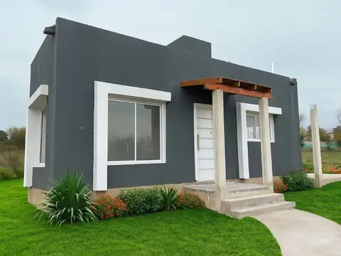 VENTA CASA  2 DORM VILLA SANTA CRUZ DEL LAGO TANTI