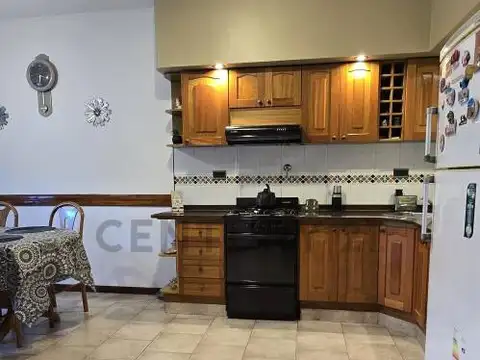 Casa 5 ambientes con 1 baño