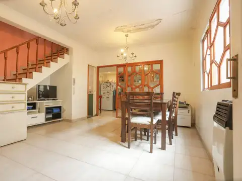 Depto Tipo Casa en Venta de 3 ambientes