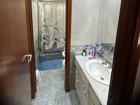 Casa en Venta en Valentin Alsina, USD 230.000