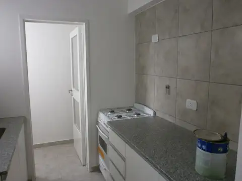 Calle 5 1900, Piso 4